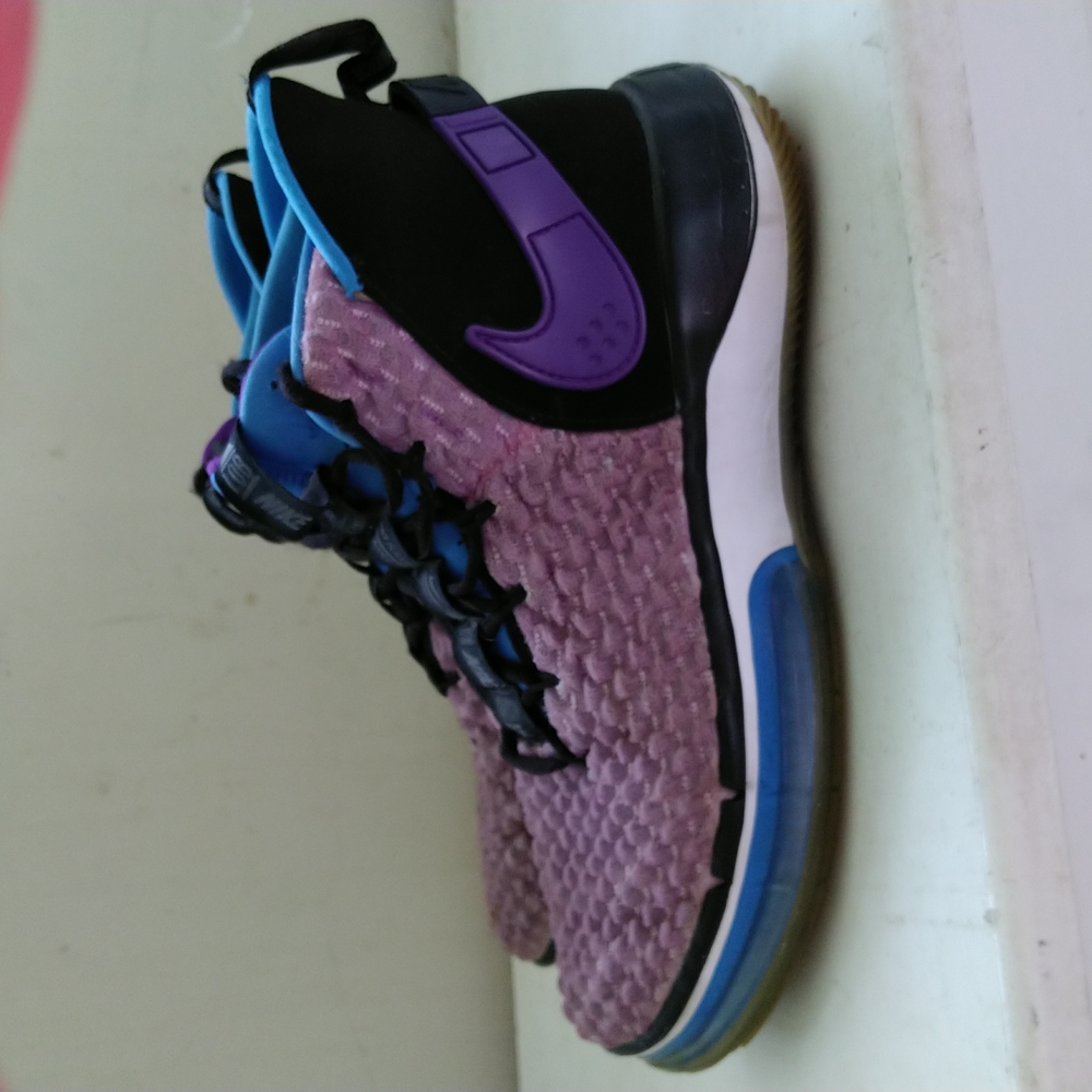 Nike basketball hi